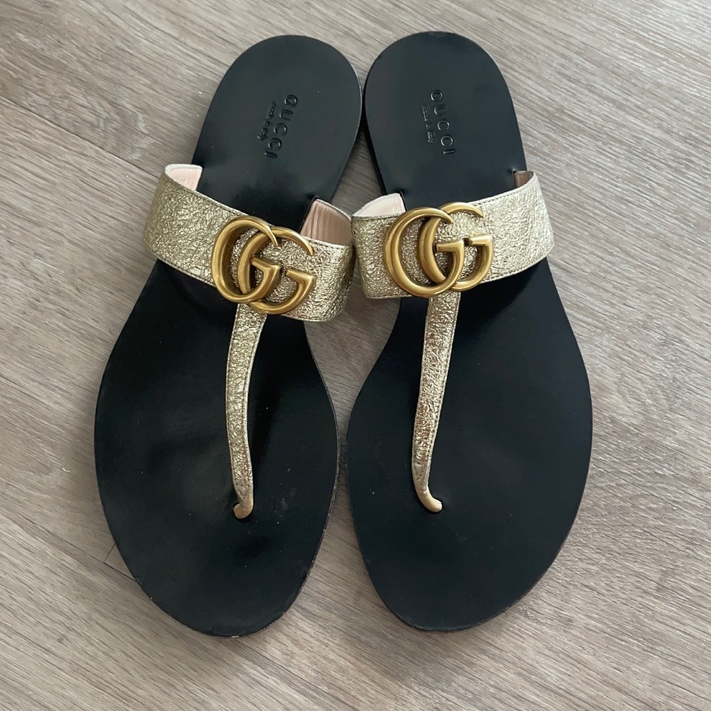 Gucci Marmont sandals with double GG gold